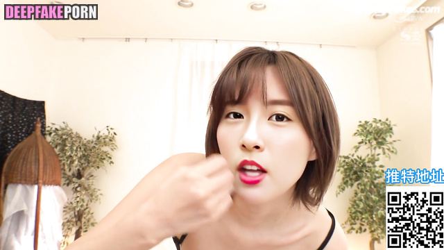 Nasty fake YouTuber Wu Hanyu teases you through the screen = 峮峮 打手枪 智能換臉