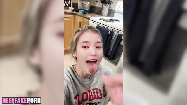 Cum is her favorite treat / IU (아이유 스마트한 얼굴 변화) internet celebrity [PREMIUM]