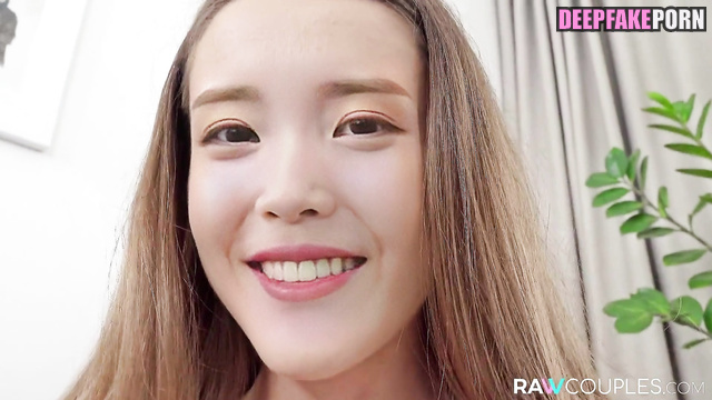 Shy KPOP idol IU turns out to be nasty hoe - fake porn // 케이팝 아이돌 아이유 사까시 섹스 가짜 포르노 [PREMIUM]