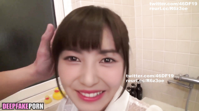 浜辺美波 Hamabe Minami sucks me in bath (ディープフェイク エロ  deepfake) [PREMIUM]