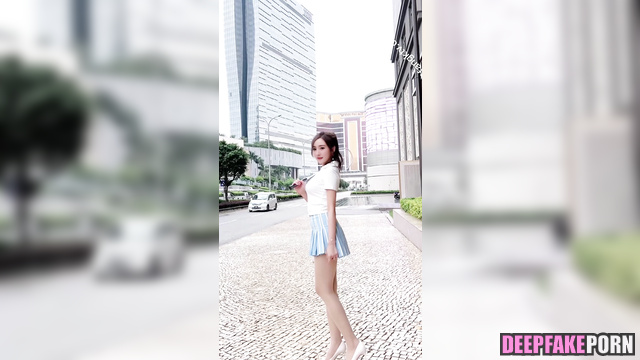 Yang Mi 杨幂 proudly shows beauty of her sexy body (智能換臉 solo deepfake) [PREMIUM]