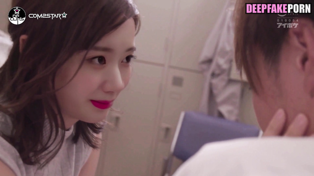 Fake Chaeryeong ITZY oral sex in locker room / 채령 있지 [PREMIUM]