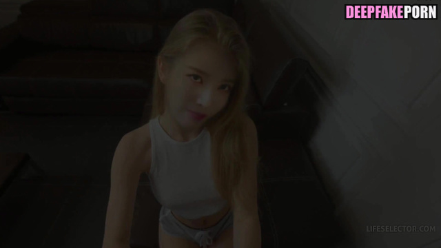 IU allowed tattoo boy fingered her pussy (아이유 딥페이크) [PREMIUM]